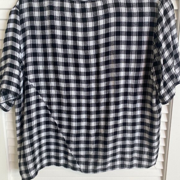 Volcom S/P/10 black and white plaid shirt - Picture 7 of 9
